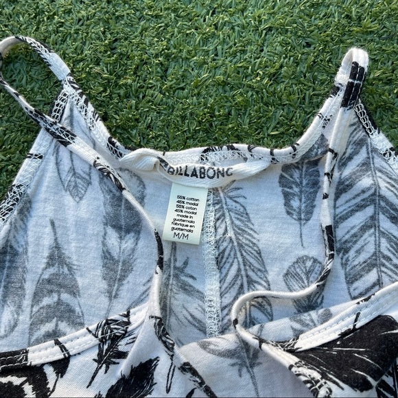 Billabong Girls Feather Print Dress size medium Preowned great condition casual - Picture 3 of 6